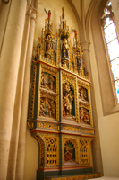 gotischer Seitenaltar rechts